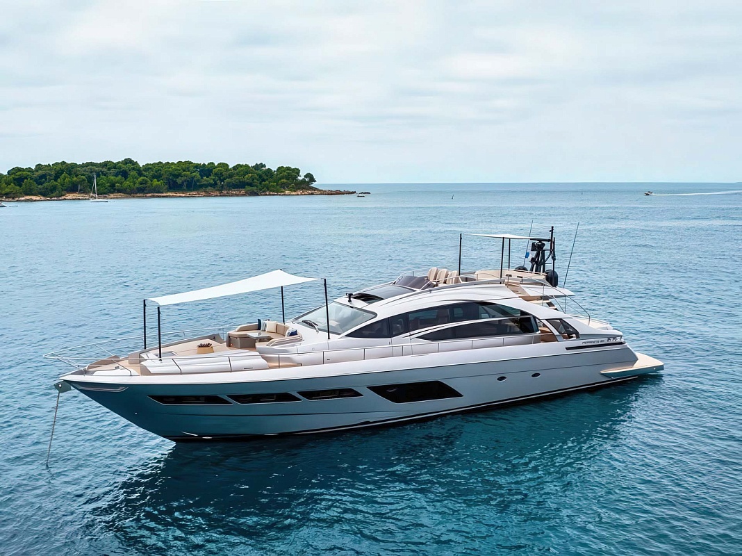 Pershing 8X
